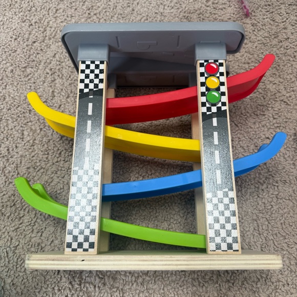 Dynamic Red and Yellow Wooden Car Ramp Toy - LIKE NEW - Picture 1 of 5